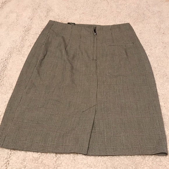 Business skirt - Picture 3 of 6